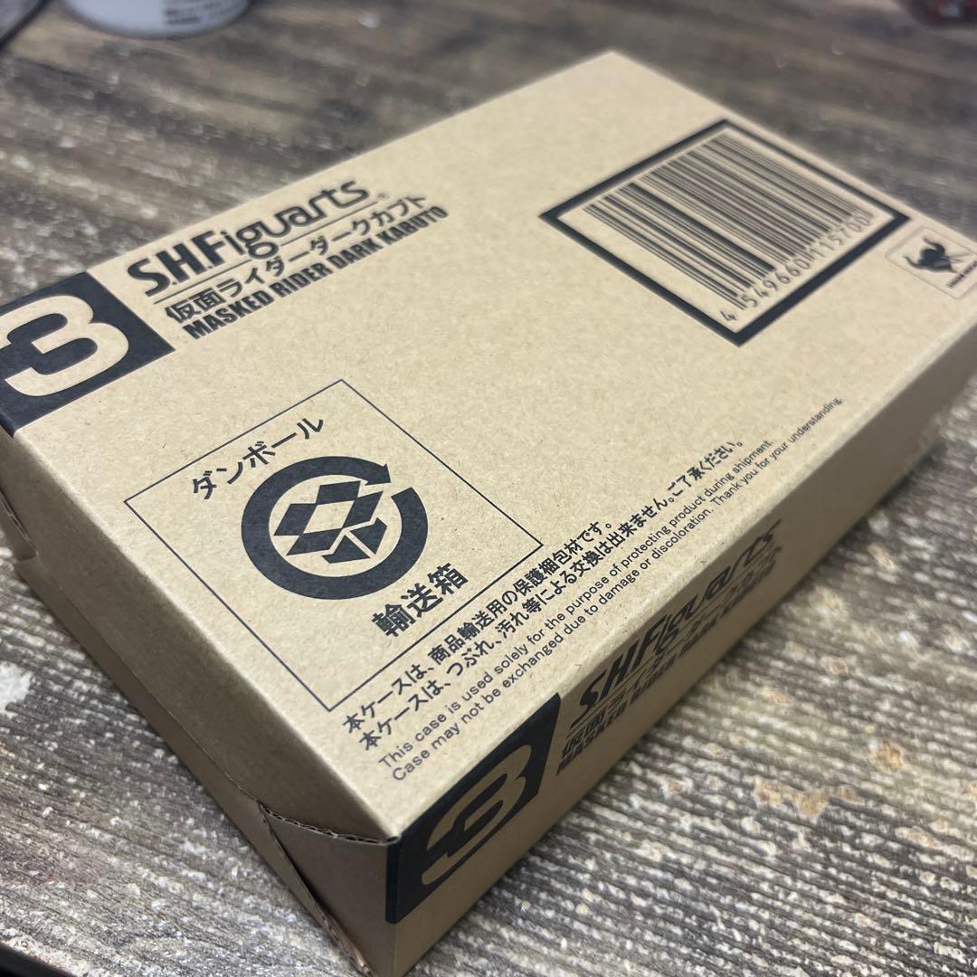 新品未開封　SHFiguarts 真骨彫製法 ダークカブト　正規品