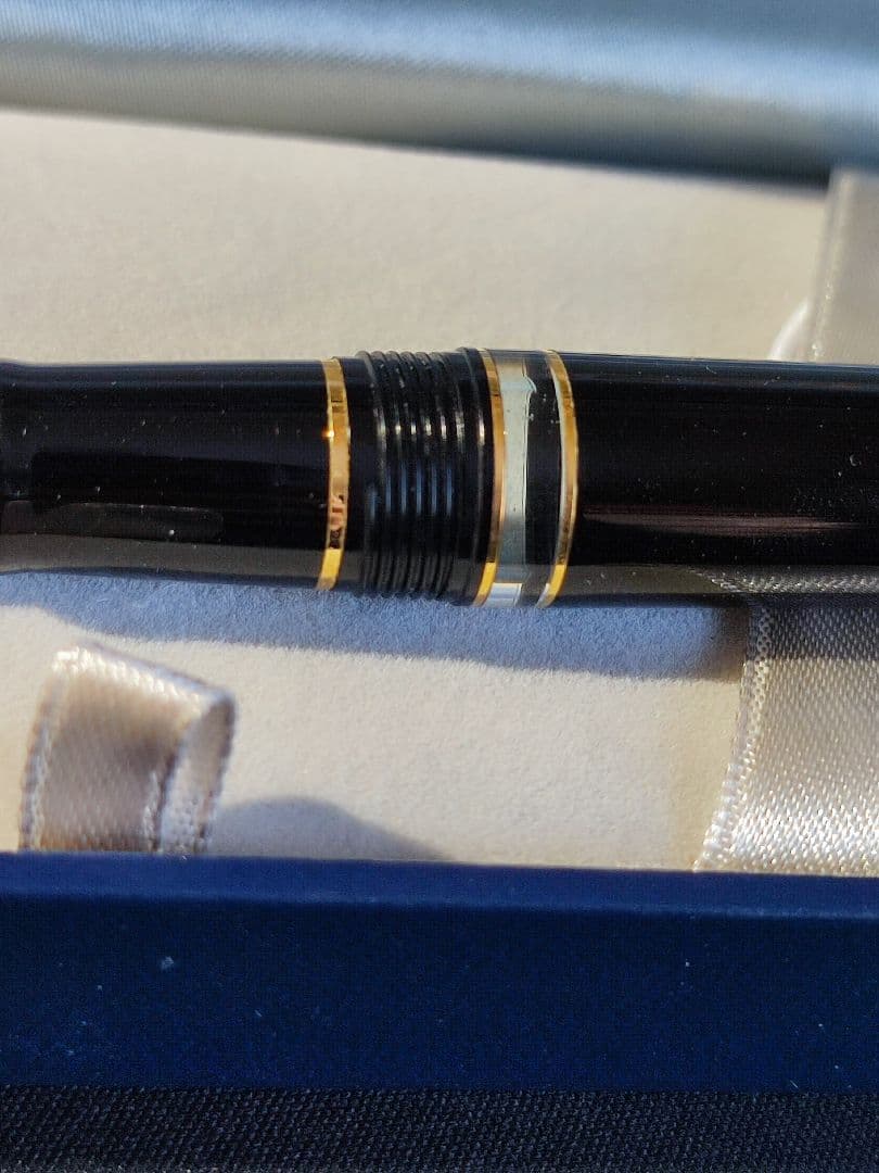 セーラー万年筆　プロフィットレアロ万年筆 中細字