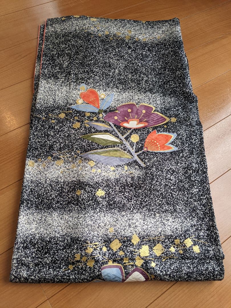 ■✨豪華お振袖✨【作家物 舞花文 たたき染め 金彩 正絹 グレー】成人式 結婚式