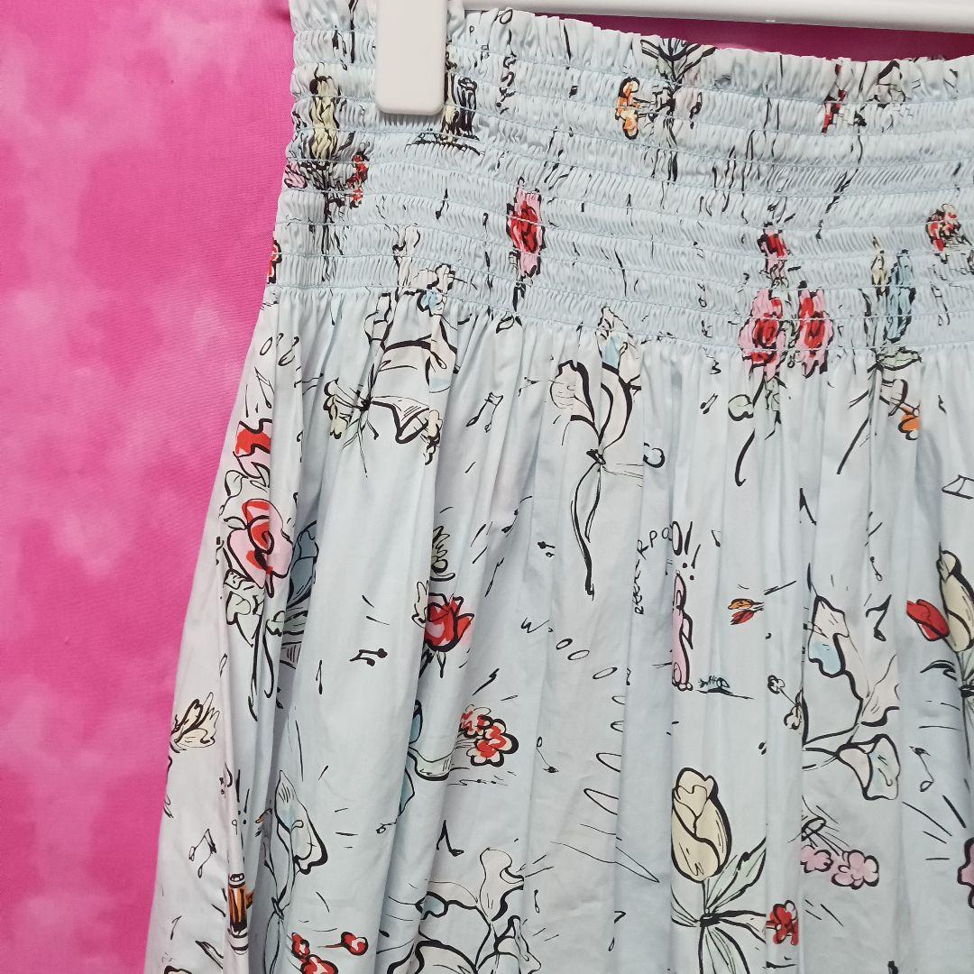 この夏はプラダ！　軽やかなスカート　水色　L イタリア製　¥18000 ↓