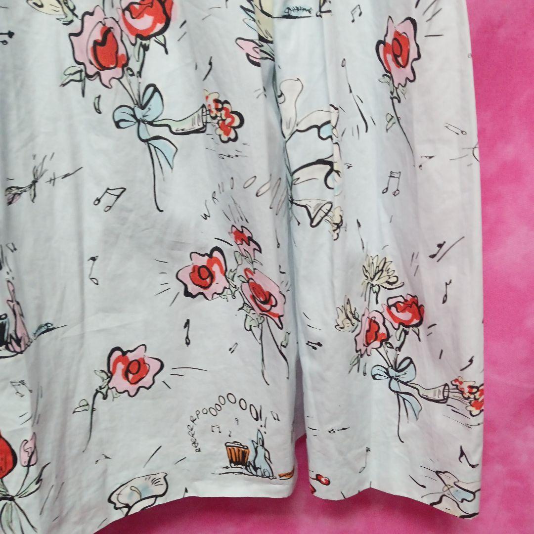 この夏はプラダ！　軽やかなスカート　水色　L イタリア製　¥18000 ↓