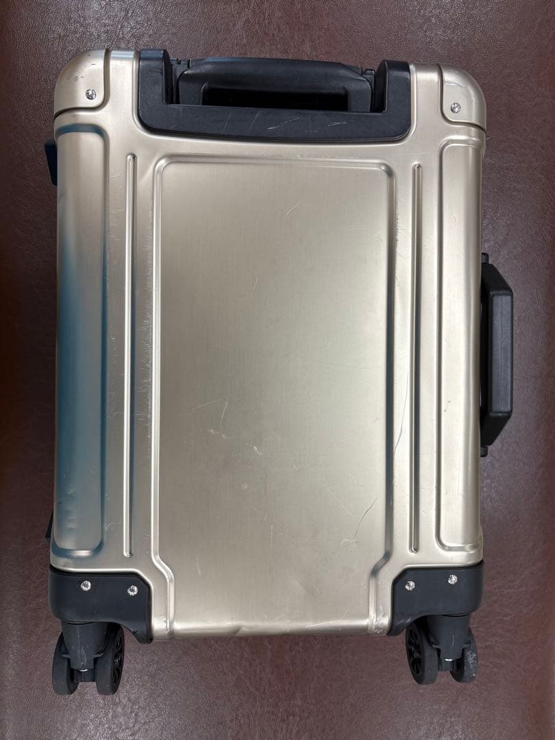 セール‼️ ゼロハリバートン　ジオ3.0 アルミ　キャリー 中古　正規品　4輪