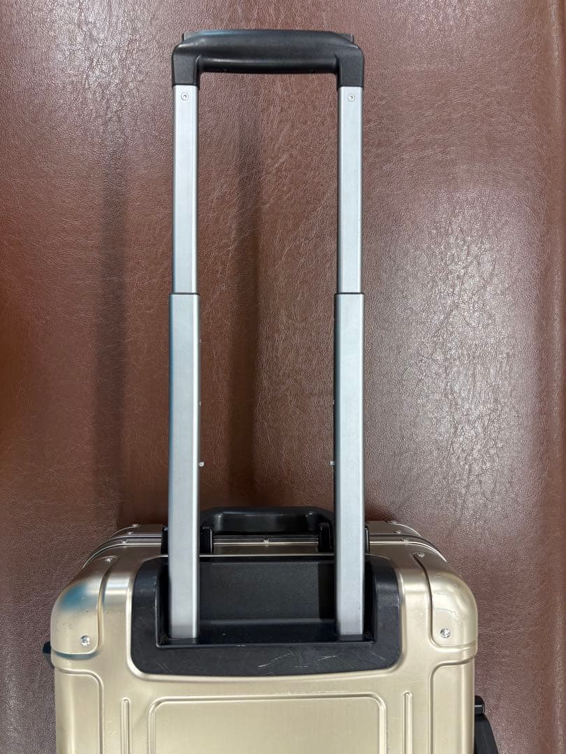 セール‼️ ゼロハリバートン　ジオ3.0 アルミ　キャリー 中古　正規品　4輪