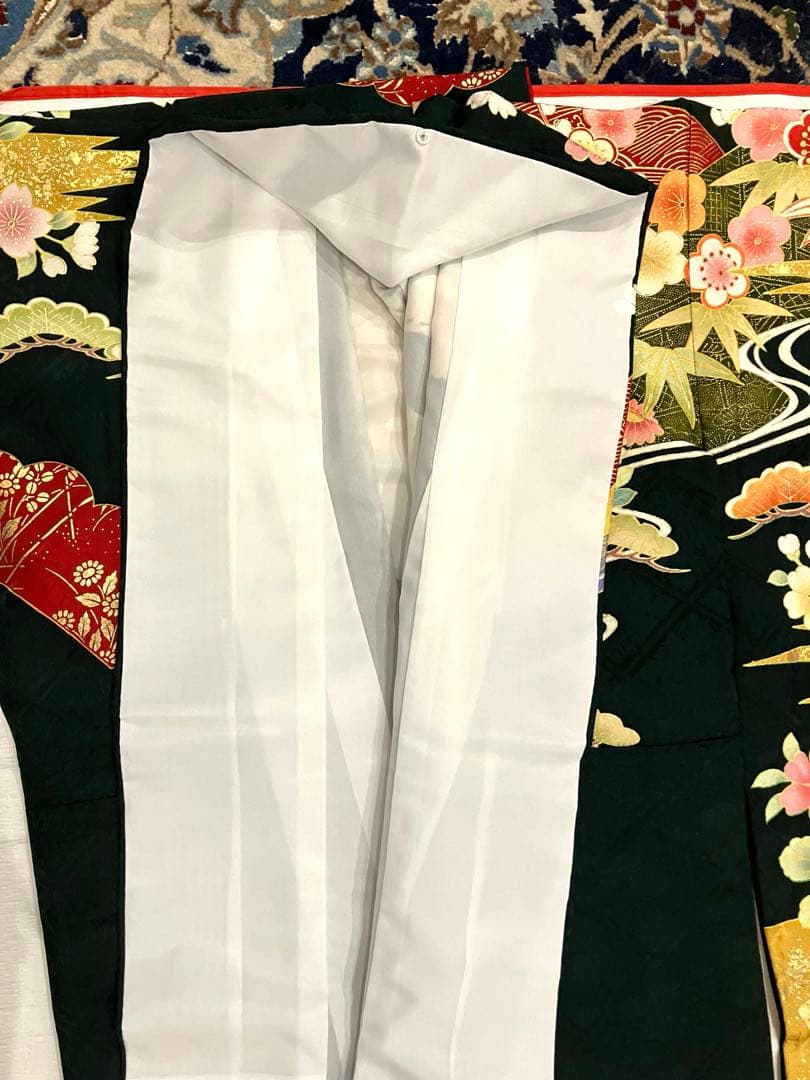 極美品　正絹振袖　袋帯付　抹茶　モスグリーン紫色花柄　金糸刺繍　写真撮影のみ