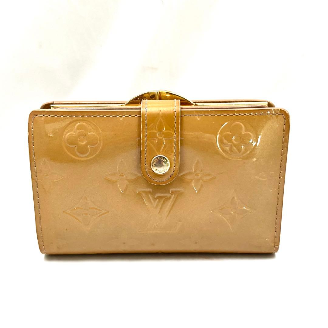 ルイヴィトン ヴェルニ ポルトフォイユ ヴィエノワ カフェオレ がま口財布