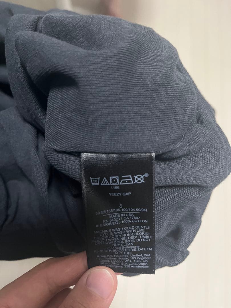 新品未使用　yeezy gap balenciaga dove hoodie