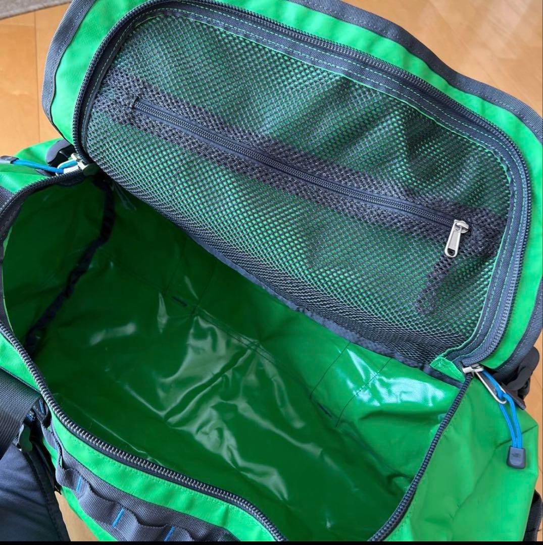 ノースフェイス　ボストンバッグ　スポーツバック　リュック　ロゴ入り　旅行　大容量