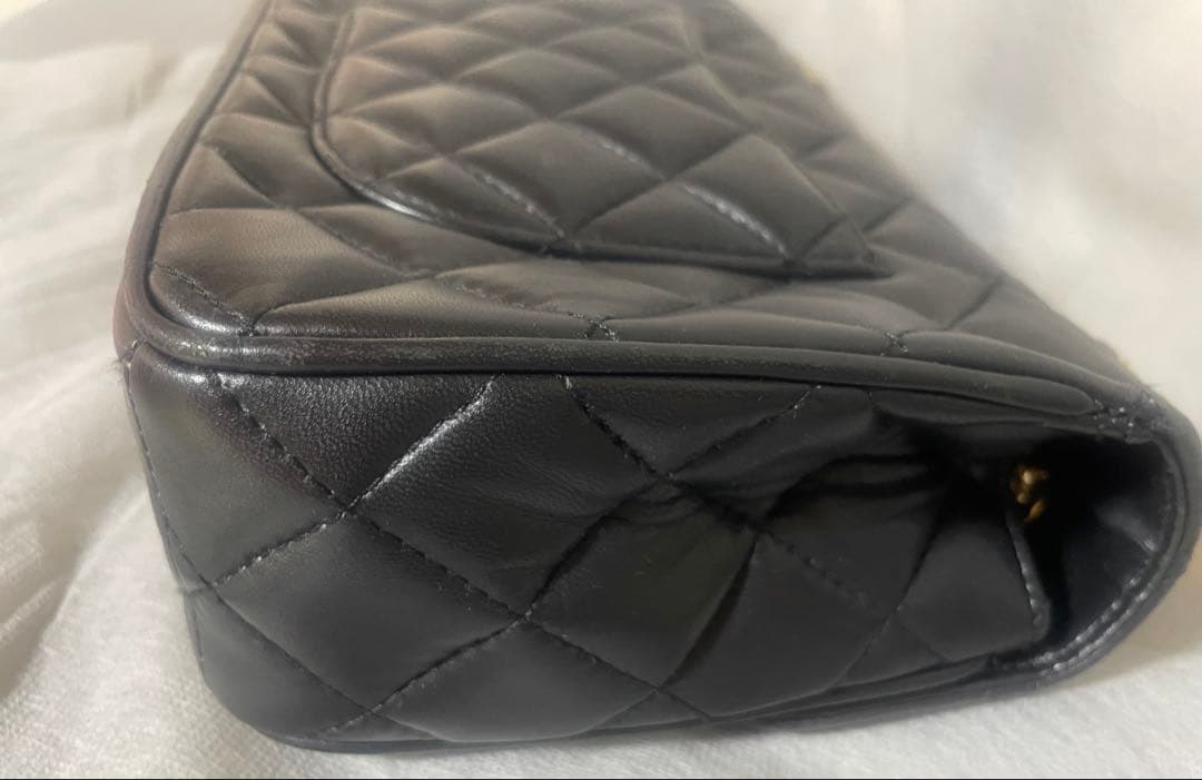 ひ*り様 Givenchy 黒いキルティングショルダーバッグ