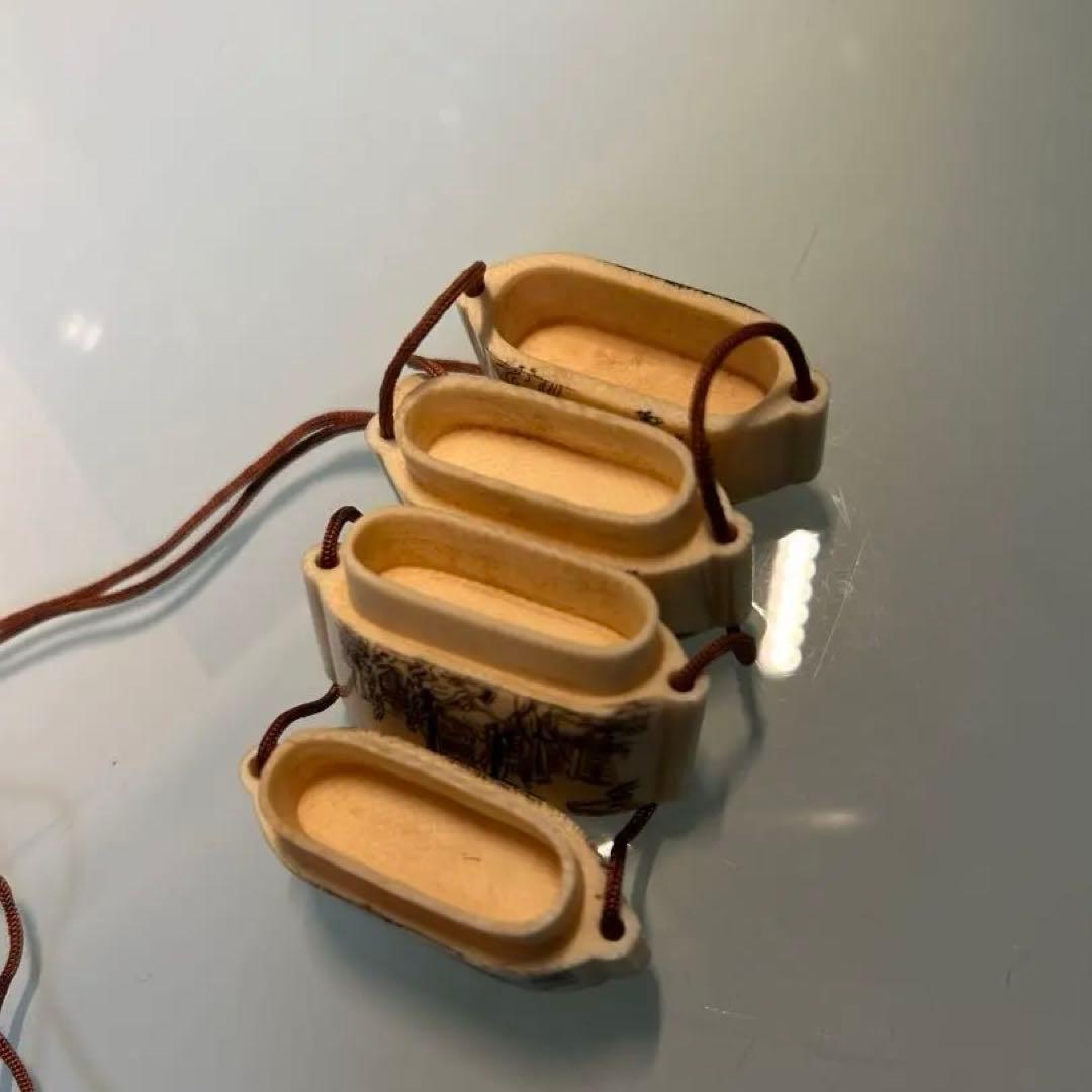 印籠　時代物 マンモス牙製　根付　4段 銘彫刻 提物　骨細工