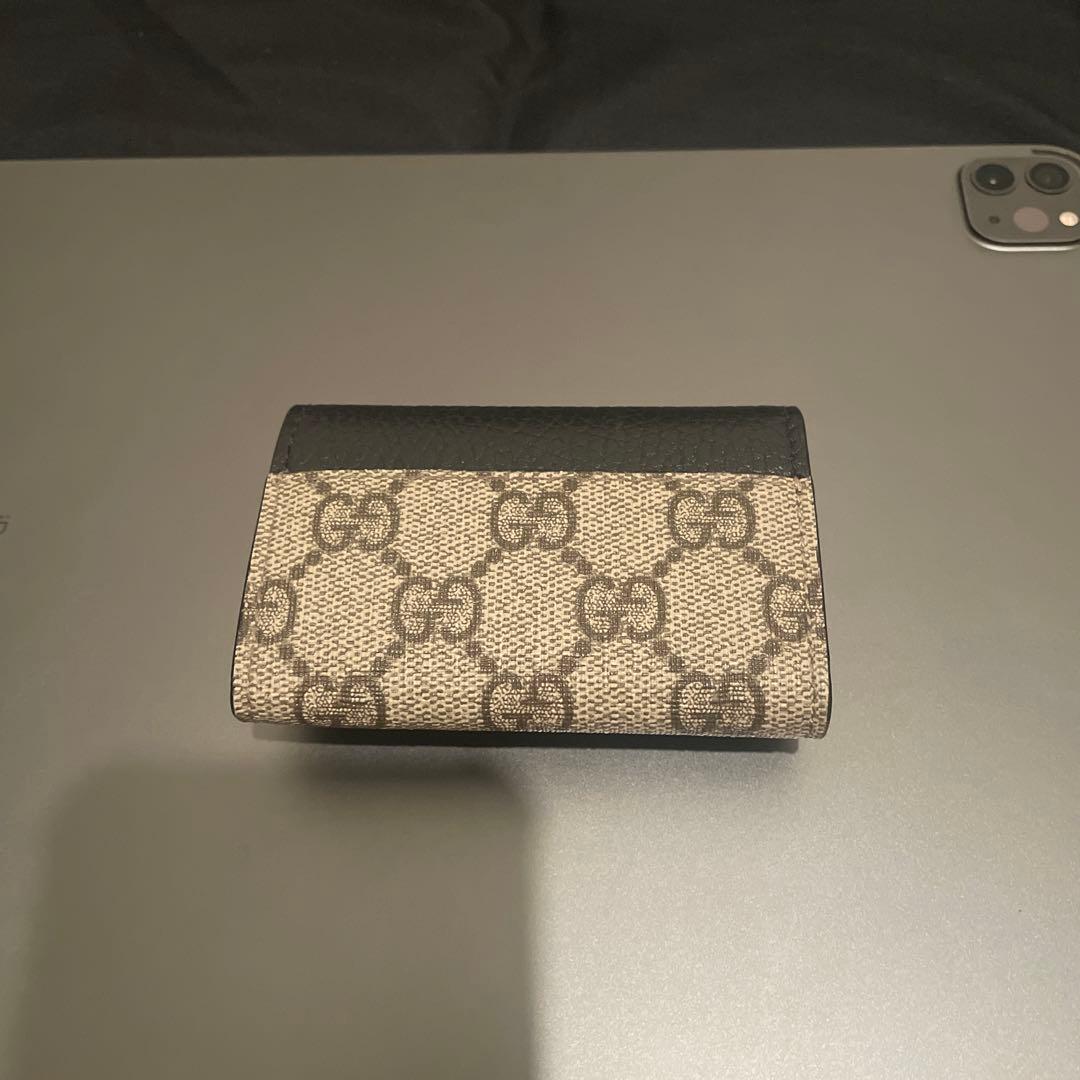 GUCCI レザーキーケース ブラック/ベージュ