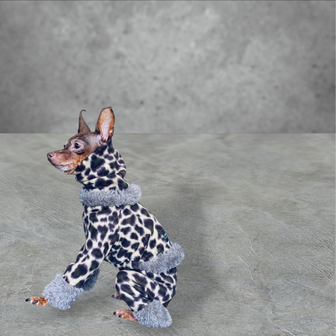 ⑳レオパードフリースロンパース