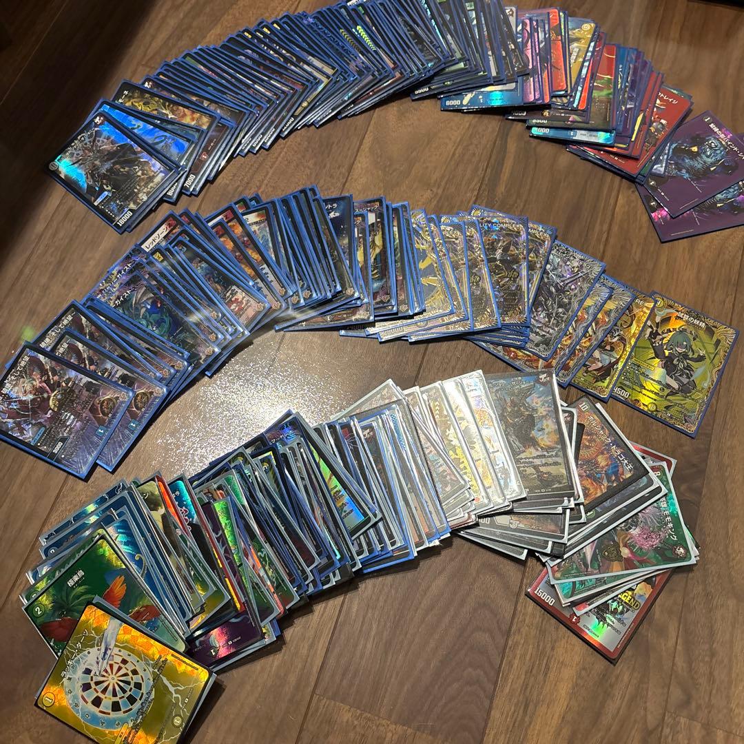 最終ヤケクソ値下げ　美品デュエマ　引退品　VR以上だけで800枚以上大量まとめ