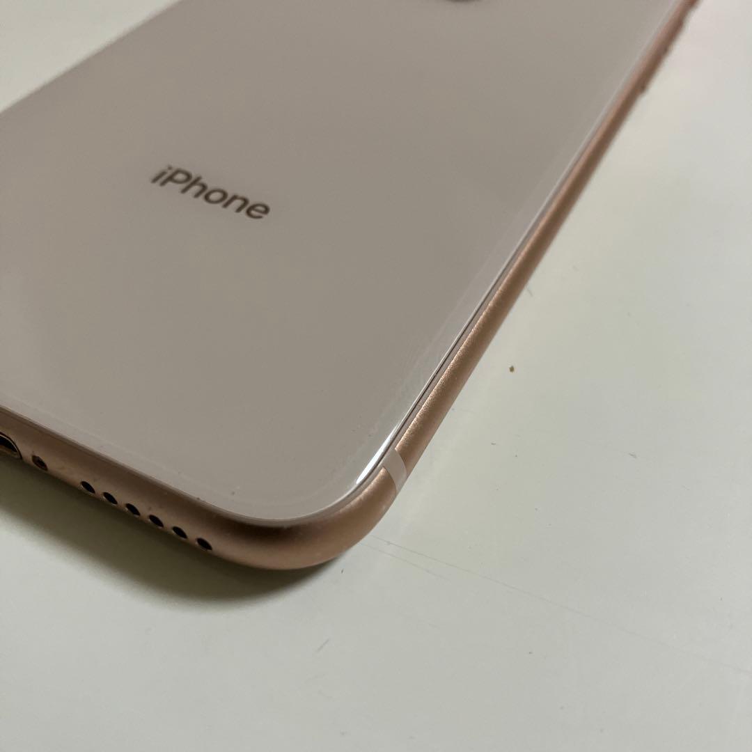 87% iPhone8 Gold 64GB SIMフリー