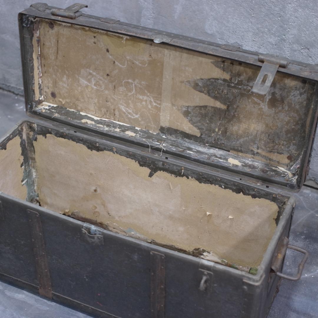 アンティーク　トランク　宝箱　ヴィンテージ　ケース　コンテナ　ボックス