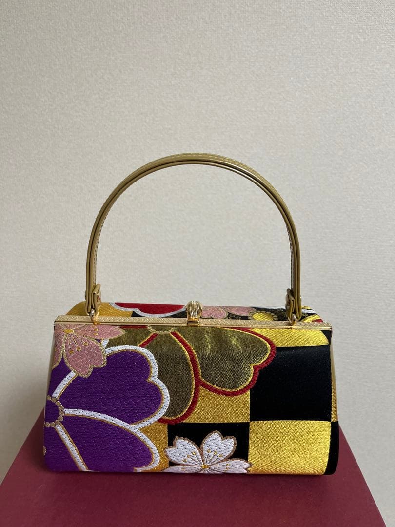 成人式・振袖・訪問着・着物　【草履バッグセット】　ゴールド/花柄