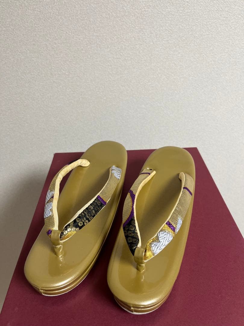 成人式・振袖・訪問着・着物　【草履バッグセット】　ゴールド/花柄