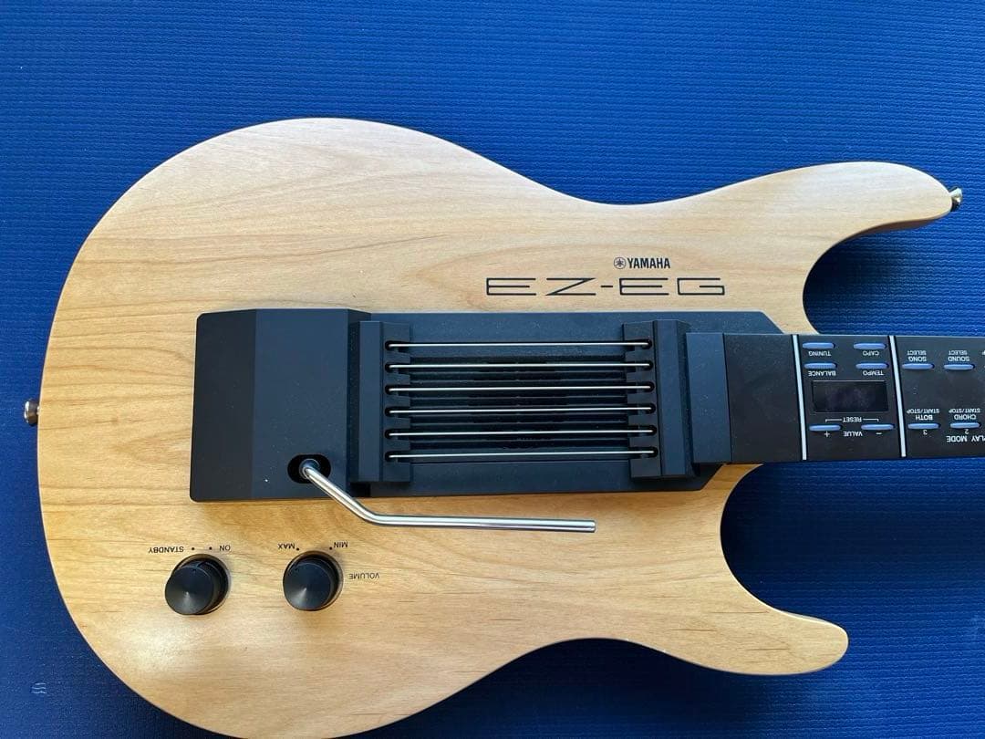 YAMAHA EZ-EG 光るギター
