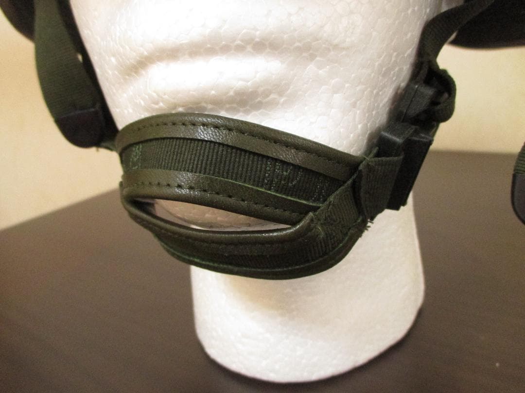 未使用　中国軍　QGF03　03式ヘルメット　軍用ヘルメット　防弾ヘルメット