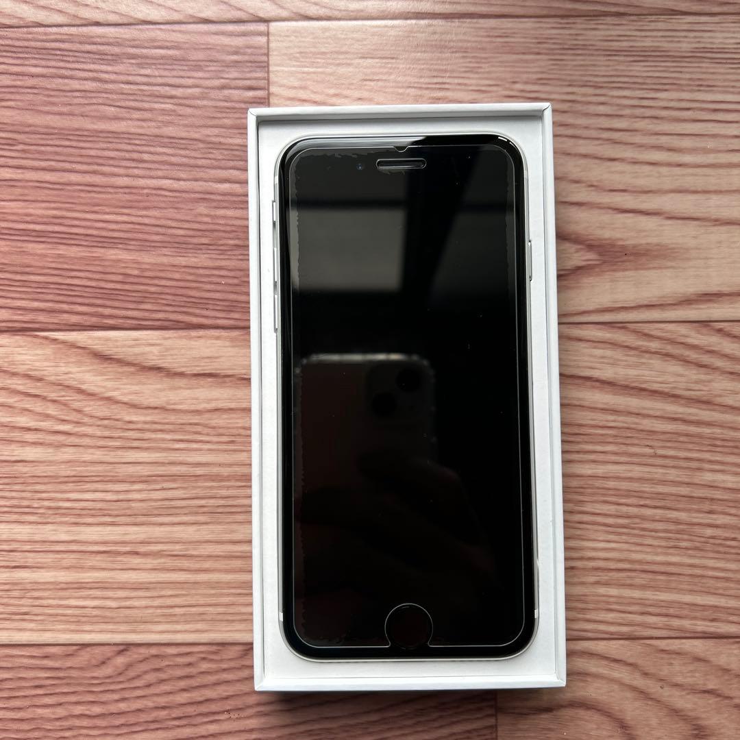 iPhone SE (第2世代) 64GB ホワイト 本体 SIMフリー