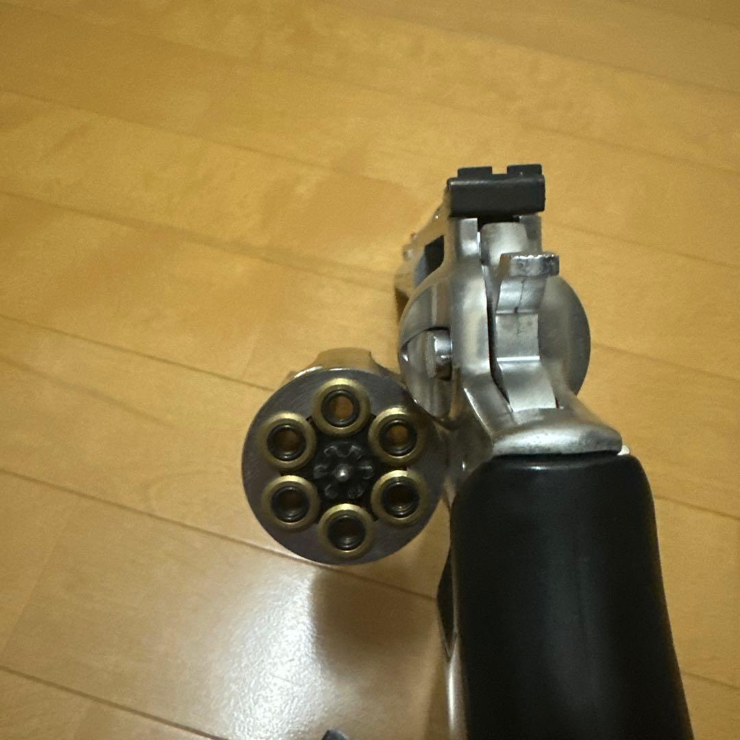 SUPER REDHAWK 44MAGNUMエアガン シルバー/ブラック　18才