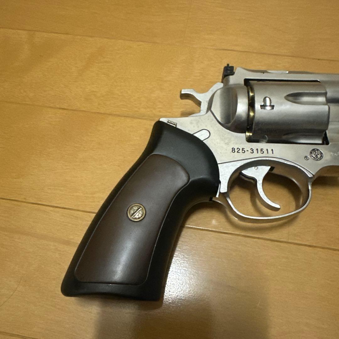 SUPER REDHAWK 44MAGNUMエアガン シルバー/ブラック　18才