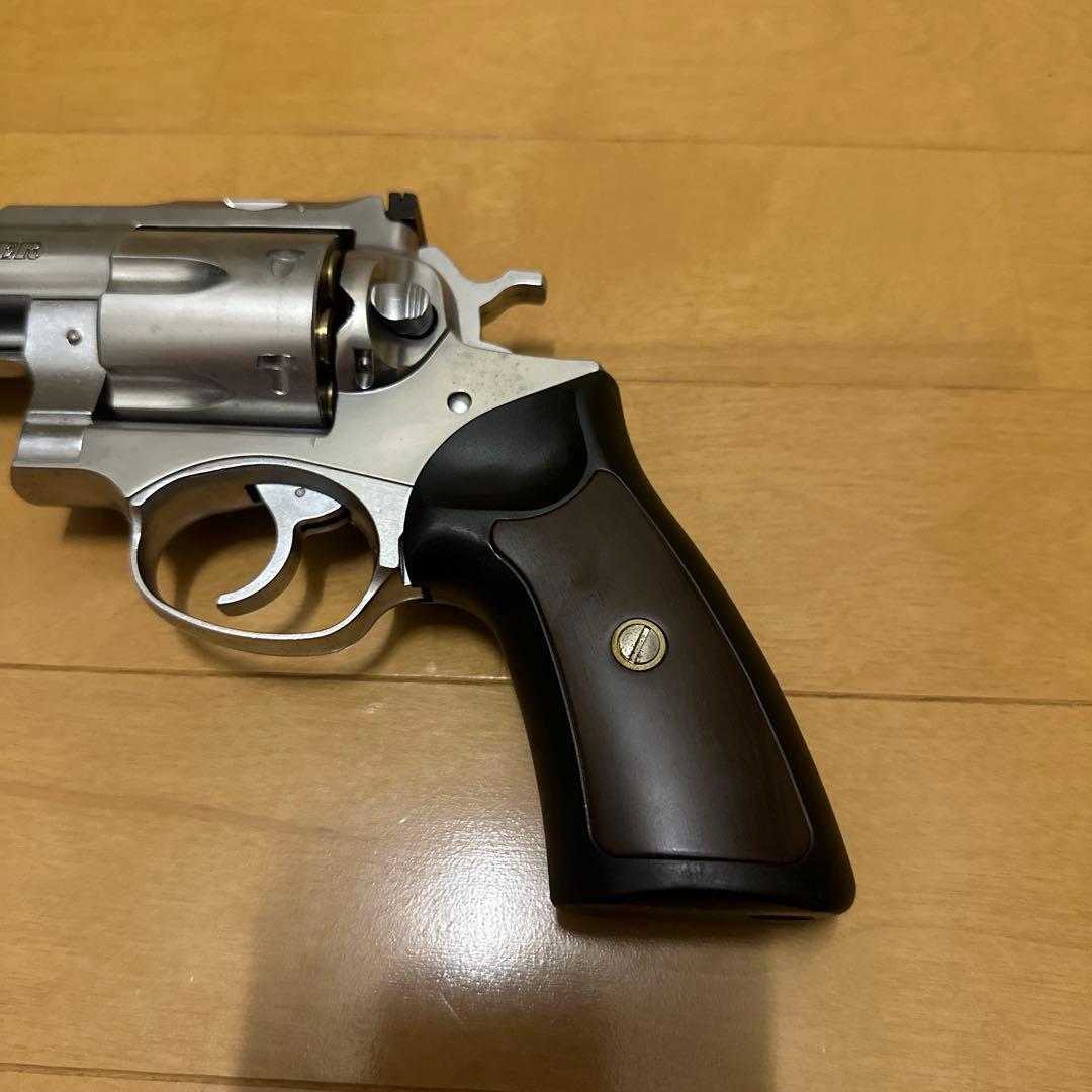 SUPER REDHAWK 44MAGNUMエアガン シルバー/ブラック　18才