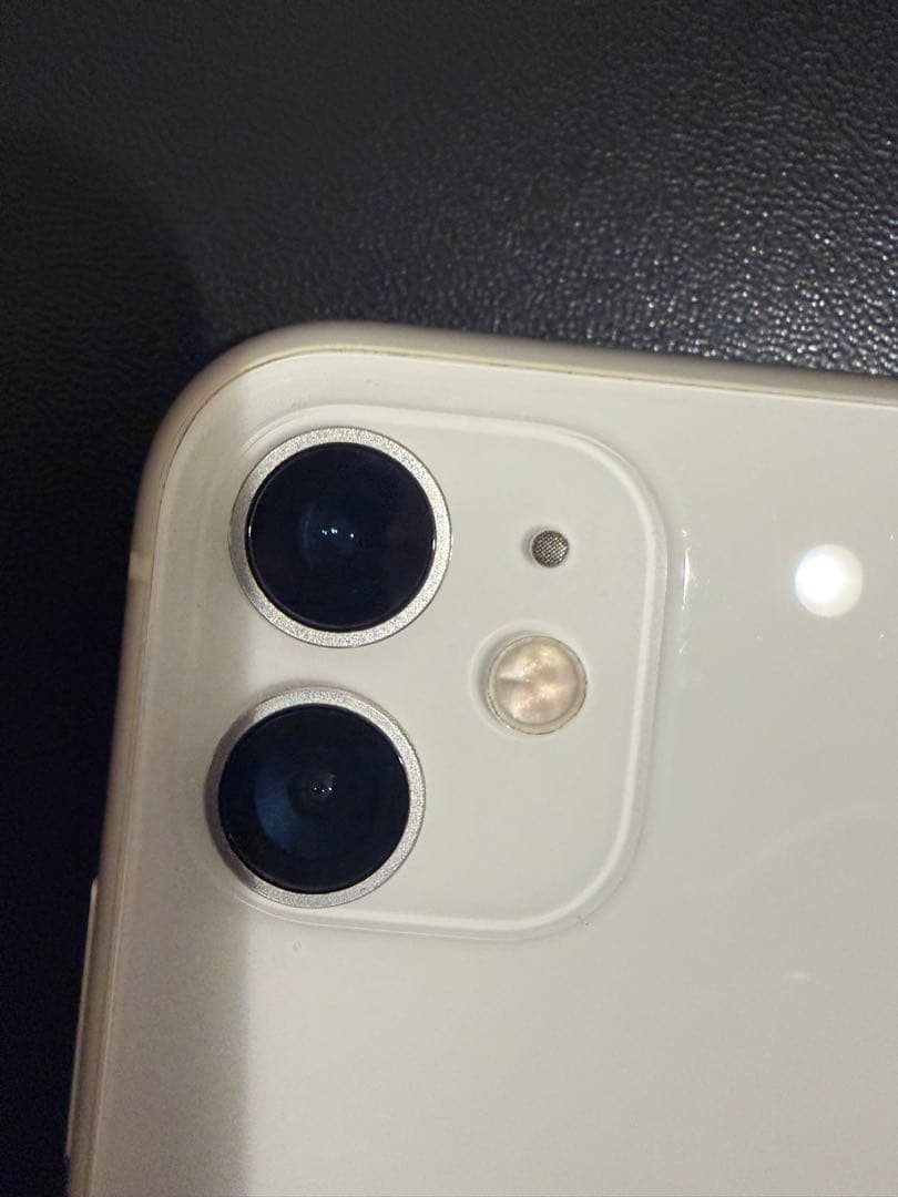 Apple iPhone 11 ホワイト　64G 美品