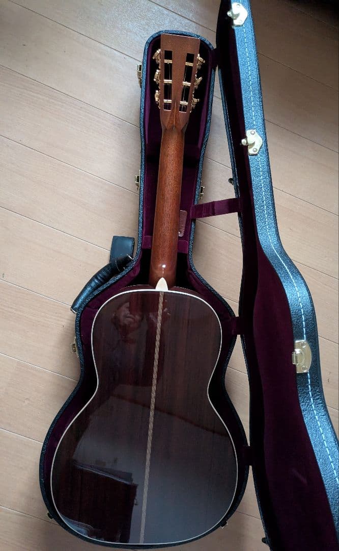 Martin 0012-28 Modern Deluxe 　保証期間内