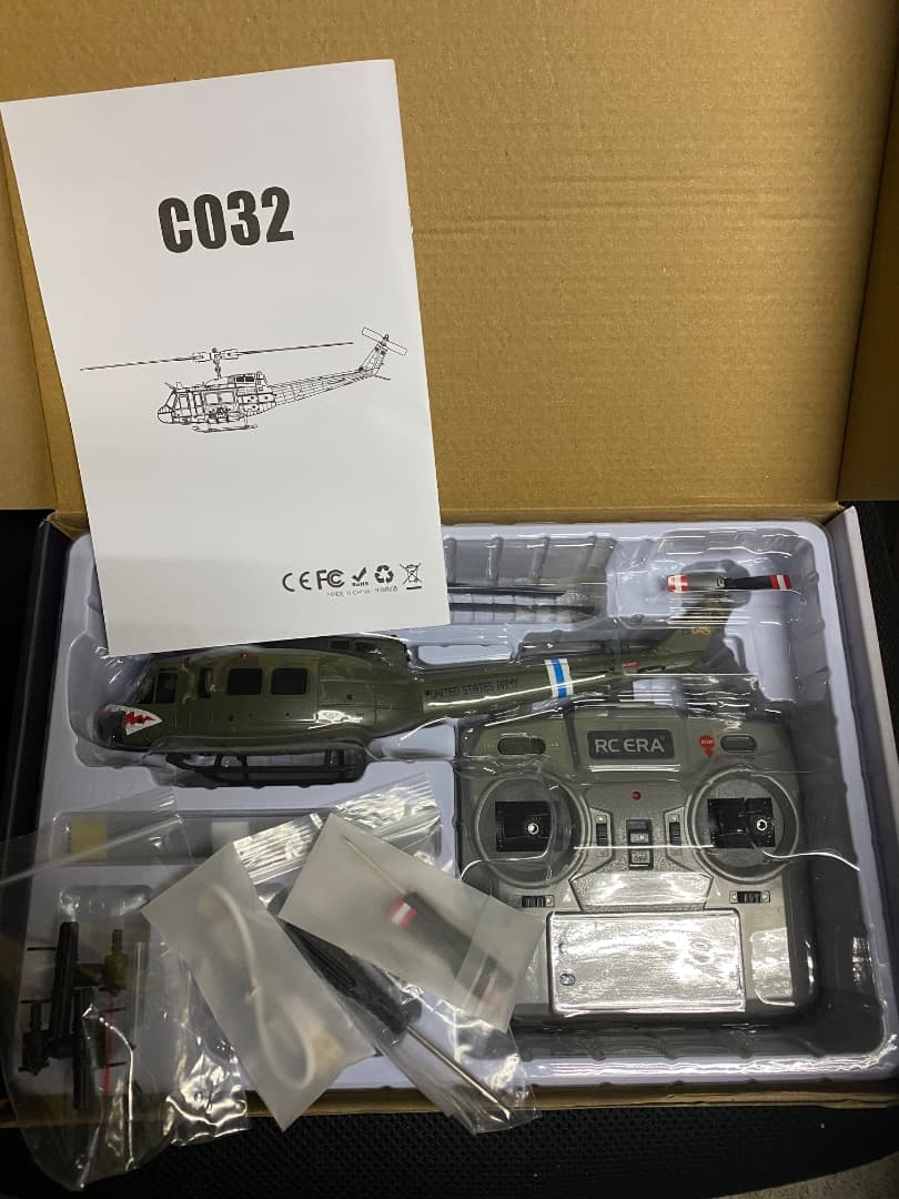 新品未使用 mbbTEfs C032 1/48 スケール UH-1 Huey
