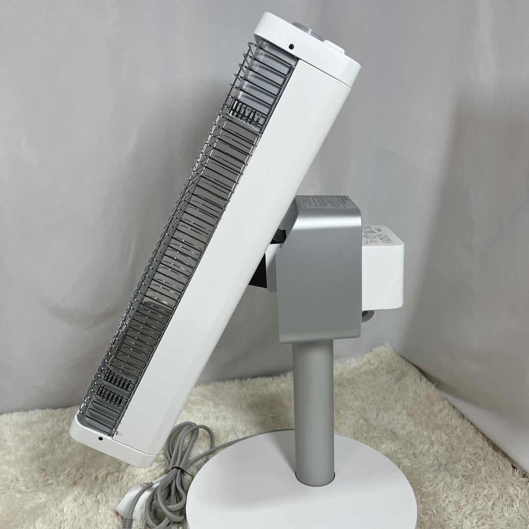 2022年製　ダイキン 遠赤外線暖房 セラムヒート ERFT11ZS-W