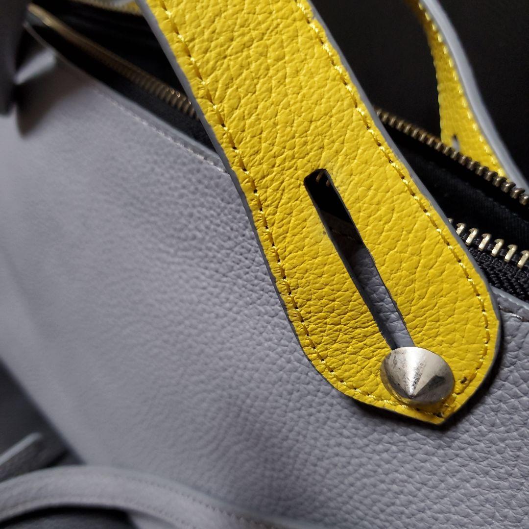 イタリア製牛革ショルダー