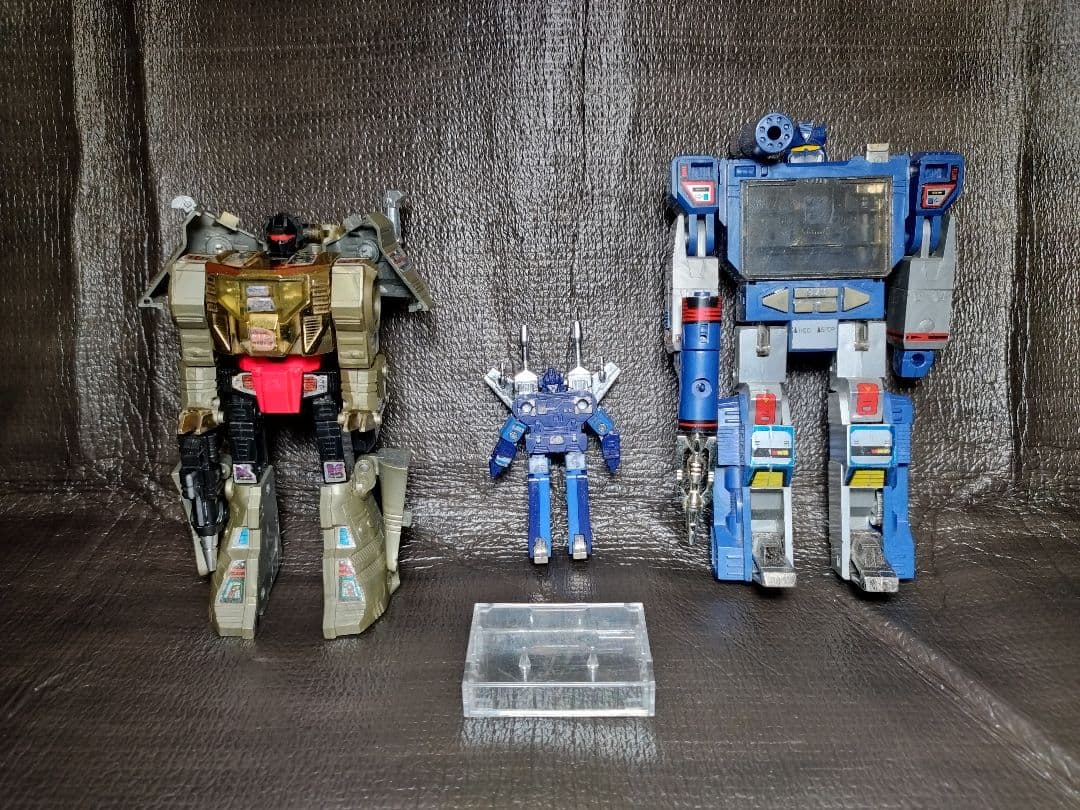 トランスフォーマー　タカラ　VSY 　グリムロック　サウンドウェーブ