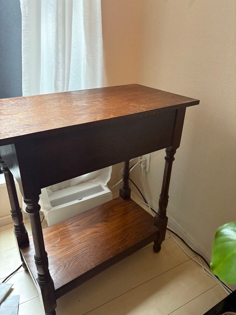 サイドテーブル　カフェテーブル 花台 アンティーク　木製　昭和レトロ