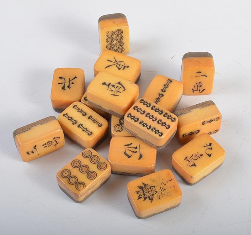 中国　竹嵌　骨牌　背竹牌　麻雀牌　箱付　V　8696