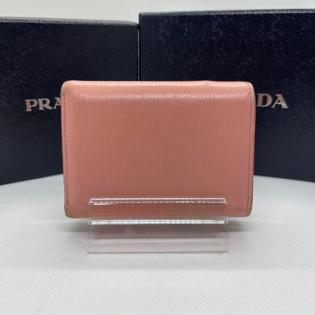 【美品】プラダ 三つ折り財布 コンパクト財布 サフィアーノレザー 小銭 ピンク