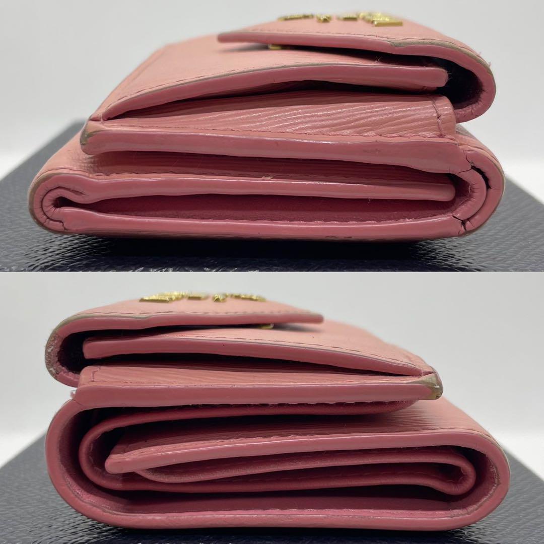 【美品】プラダ 三つ折り財布 コンパクト財布 サフィアーノレザー 小銭 ピンク
