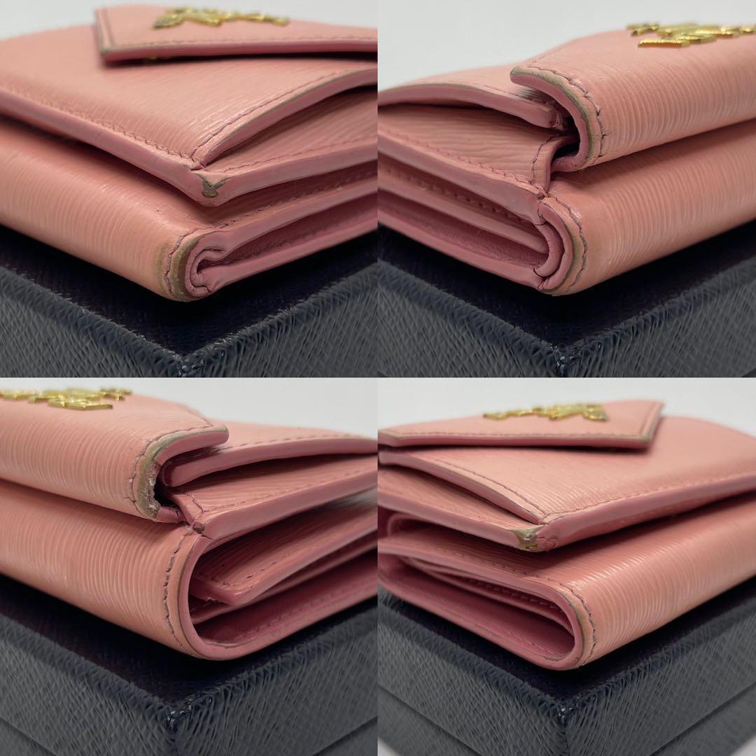 【美品】プラダ 三つ折り財布 コンパクト財布 サフィアーノレザー 小銭 ピンク