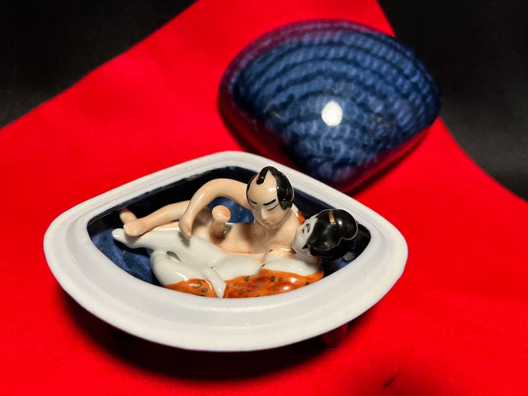 春画 陶器 貝合わせ 日本陶芸 骨董 しゅんが はまぐり型 置物