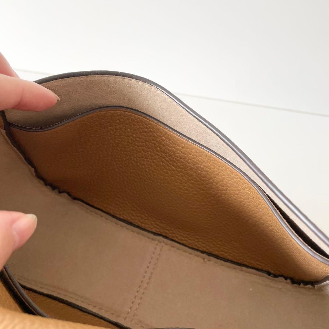 ピノ様【ほぼ新品】TORY BURCH ティア カメラバッグ ショルダーバッグ