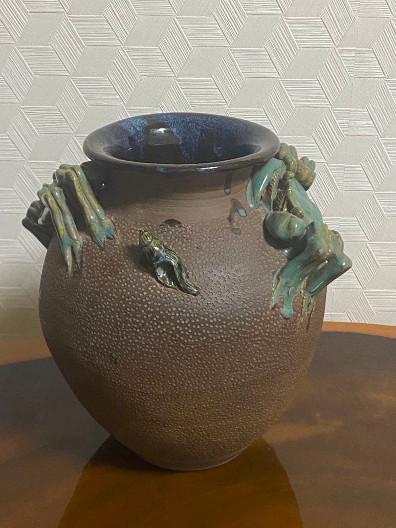 琉球　沖縄　【故】島常賀　蟹文壺　カニシーサー 名工　ヤチムン　やちむん　壺屋焼
