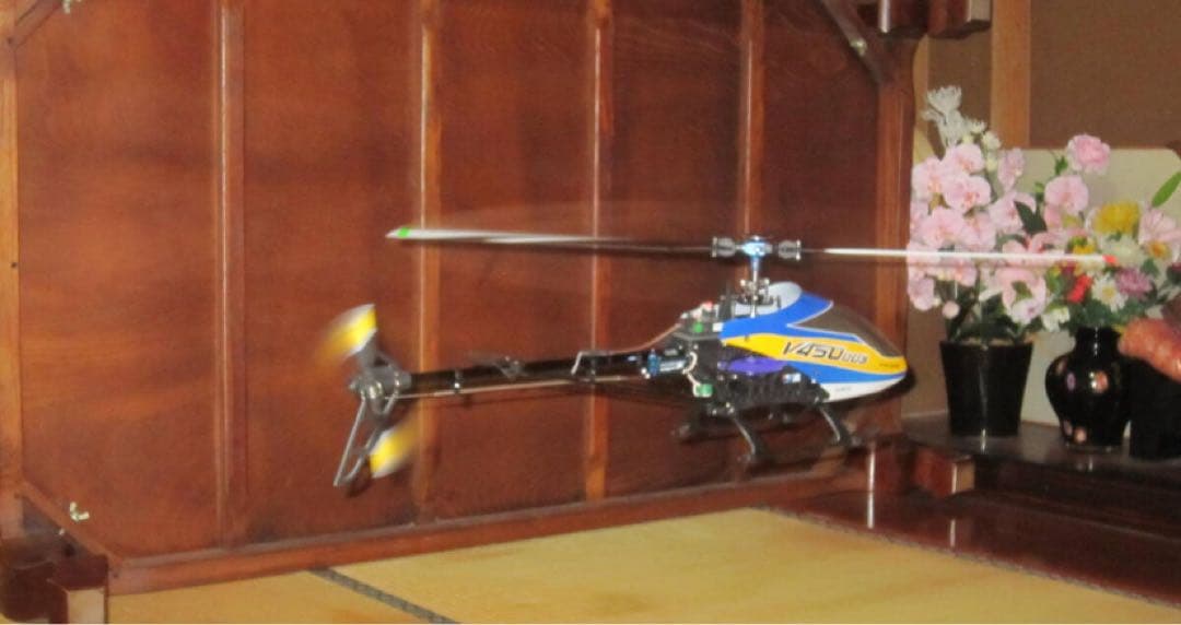 が*丸様 V450D03 RCヘリコプター　新品バッテリー　新品キャビン1台　操