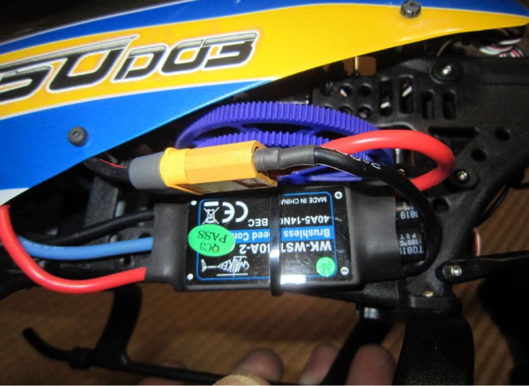 が*丸様 V450D03 RCヘリコプター　新品バッテリー　新品キャビン1台　操