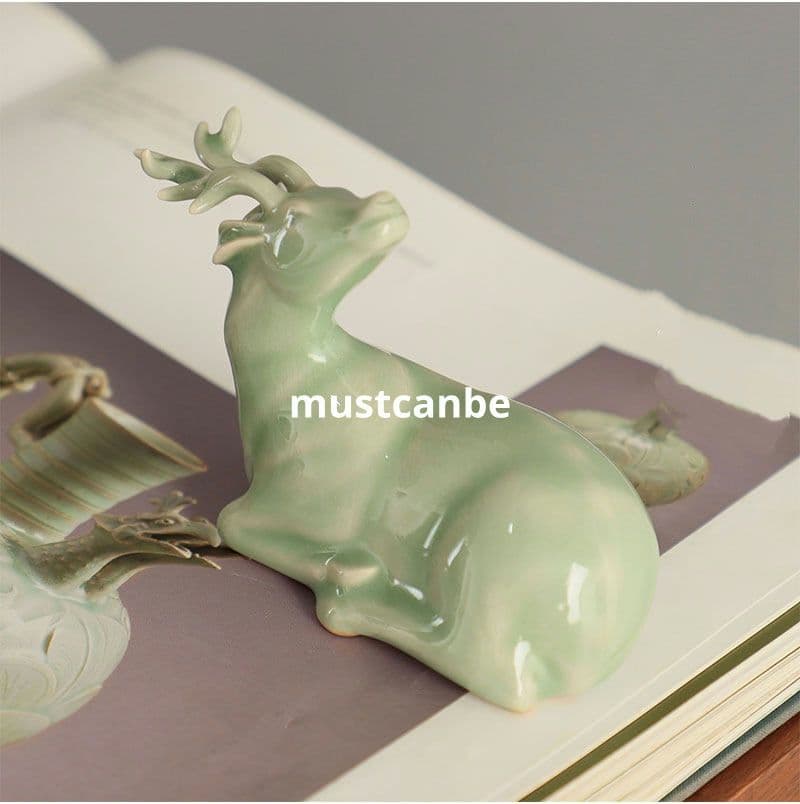 天青釉陶磁器 鹿 茶台茶寵 書房文鎮 書斎博古架 装飾品 工芸品 置物