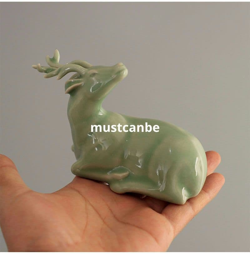 天青釉陶磁器 鹿 茶台茶寵 書房文鎮 書斎博古架 装飾品 工芸品 置物