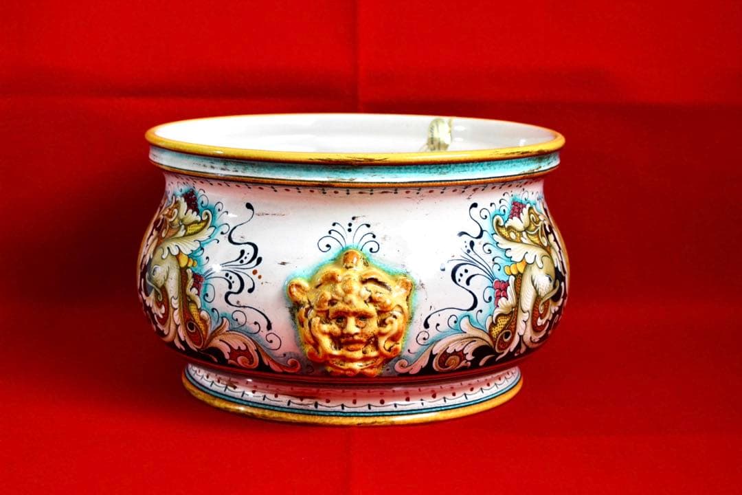 イタリア雑貨【デルータ　マヨルカ焼き　蓋付きセンターピース】