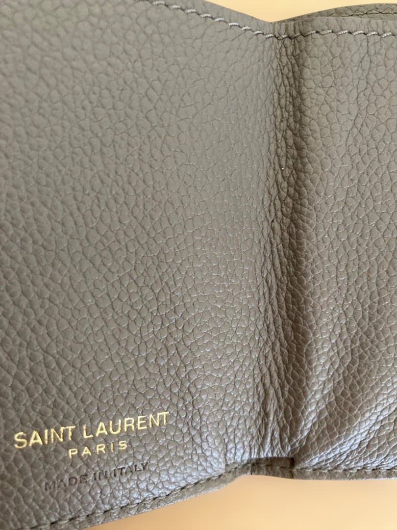 正規品SAINT LAURENT グレー財布　美品❣️本日削除‼️