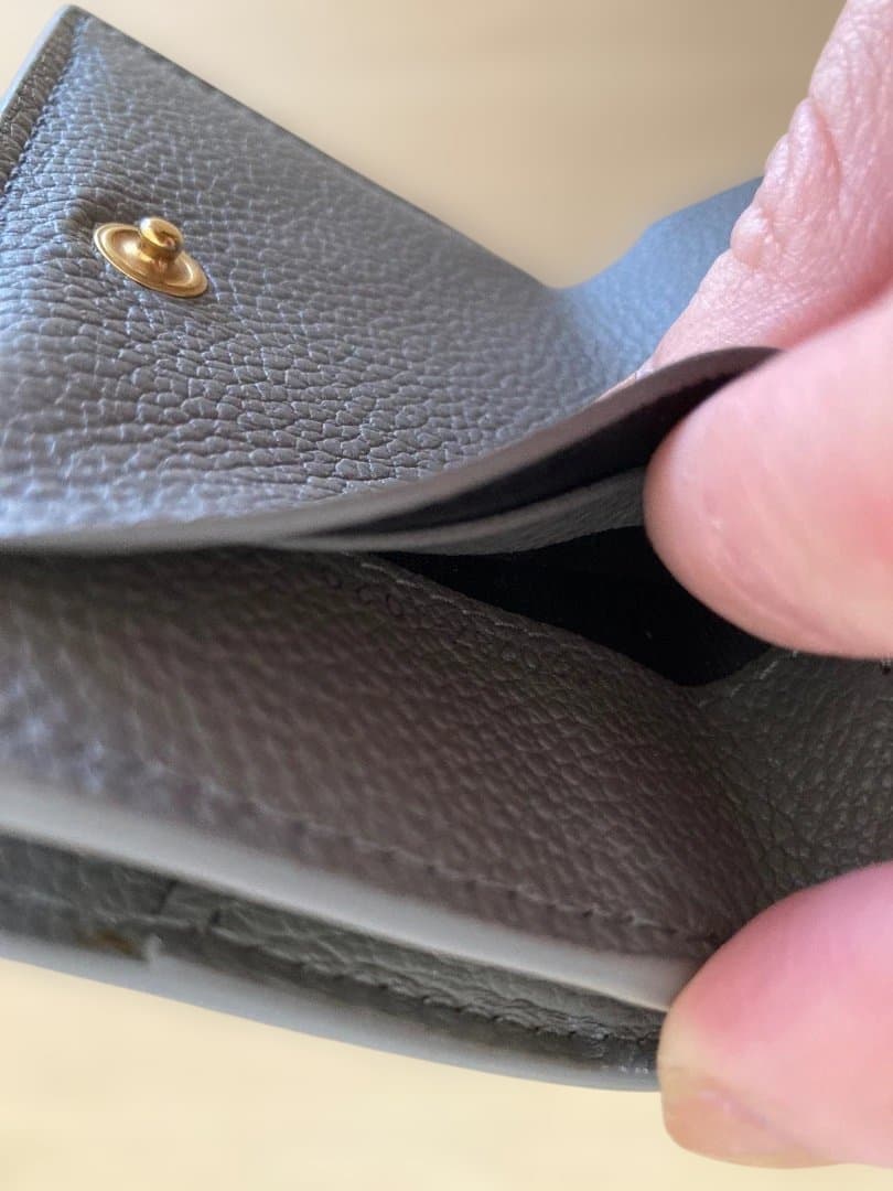 正規品SAINT LAURENT グレー財布　美品❣️本日削除‼️