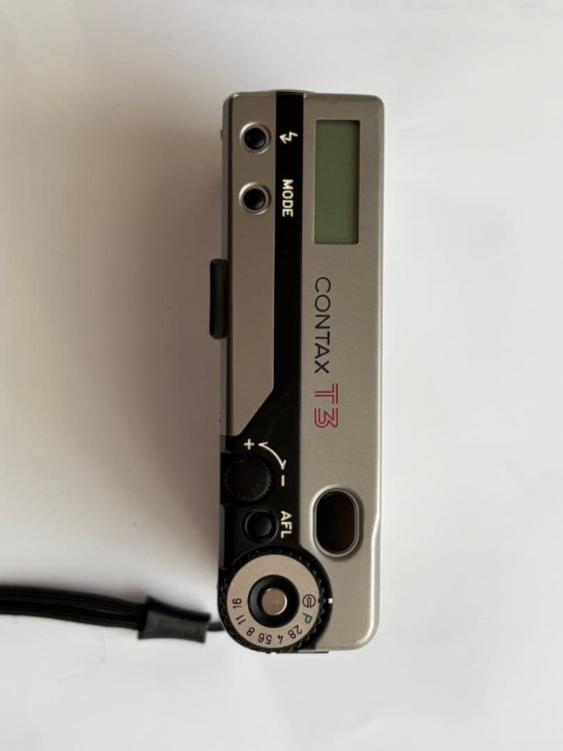 CONTAX T3 コンパクトフィルムカメラ　チタンシルバー