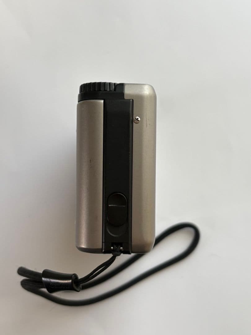 CONTAX T3 コンパクトフィルムカメラ　チタンシルバー