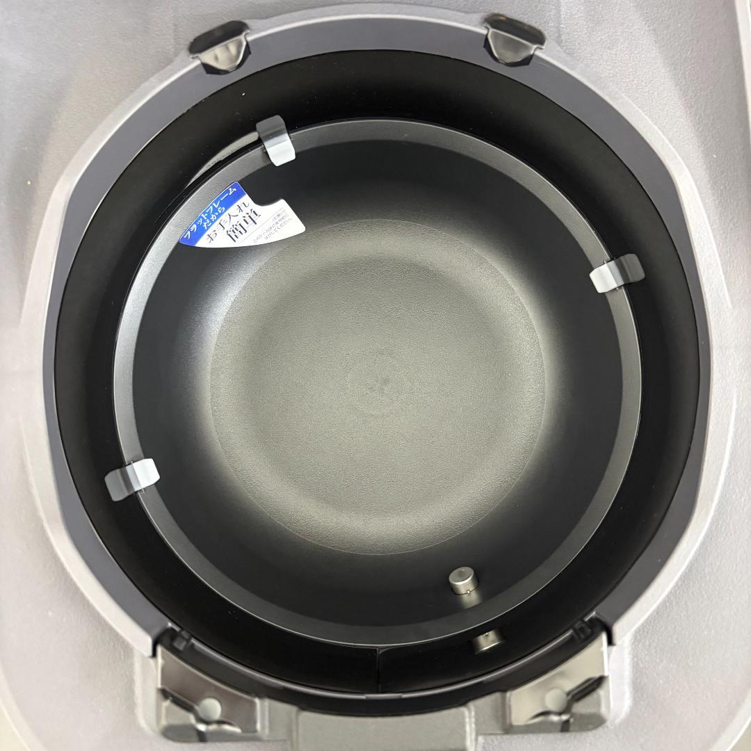 未使用品 ZOJIRUSHI 象印 圧力IH炊飯ジャー NW-NB10型